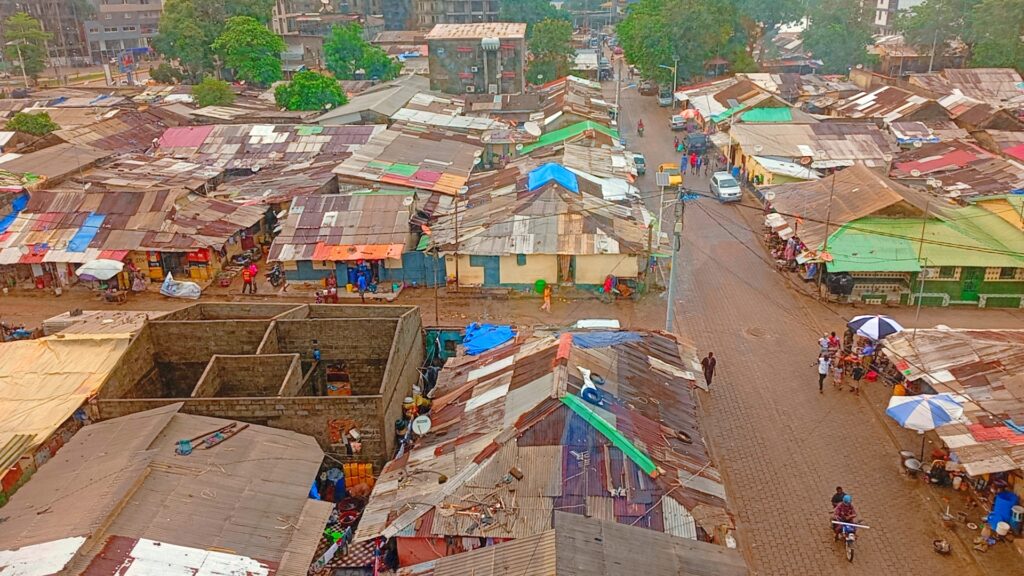 La question de l’urbanisation de la capitale guinéenne : Enjeux et urgences ( Par Bouba Barry )